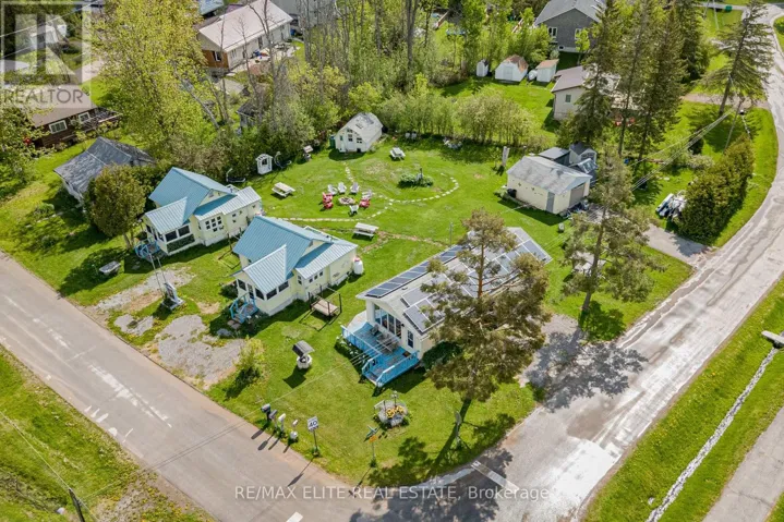 10 ALEXANDER AVENUE, Kawartha Lakes (Fenelon), Ontario K0M1L0
