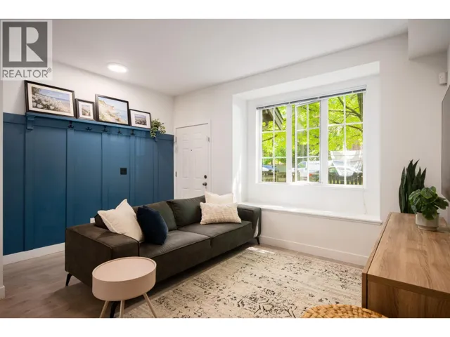 2 8533 CUMBERLAND PLACE, Burnaby, British Columbia V3N5C1