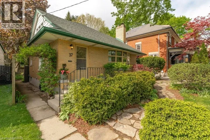 37 CENTRAL Street, Waterloo, Ontario N2L3A7