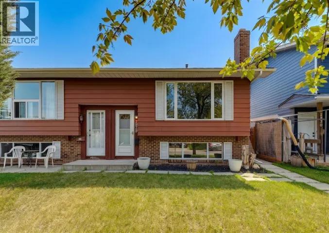 7828 20A Street SE, Calgary, Alberta T2C1Y5