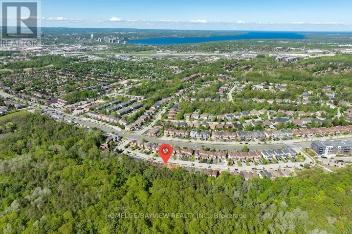52 HAWTHORNE CRESCENT, Barrie (Ardagh), Ontario L4N9Y8