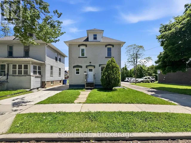 3277 BABY STREET, Windsor, Ontario N9C1K9