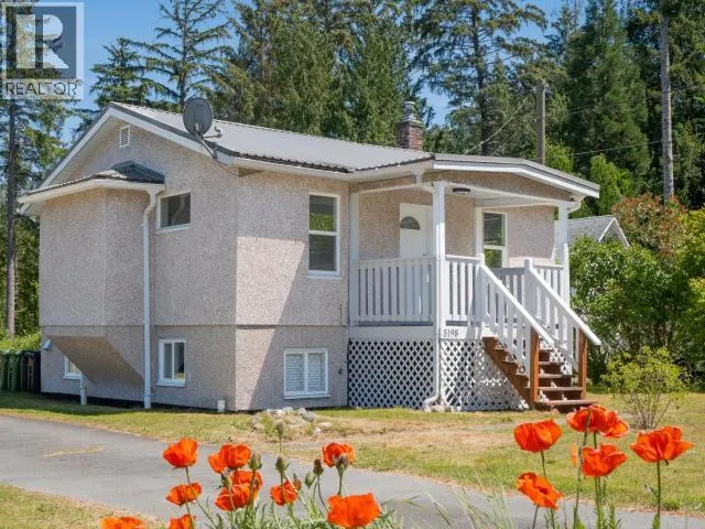 5198 MANSON AVE, Powell River, British Columbia V8A3P1