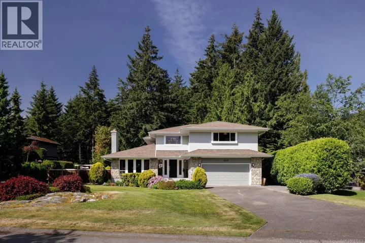 8615 Sentinel Pl, North Saanich, British Columbia V8L4Z8