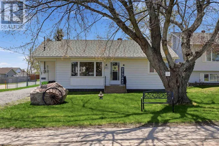 661 McNabb ST, Sault Ste. Marie, Ontario P6B1Z8