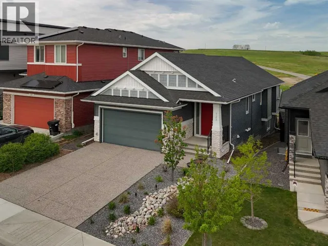 123 Crestridge Hill SW, Calgary, Alberta T3B6H1