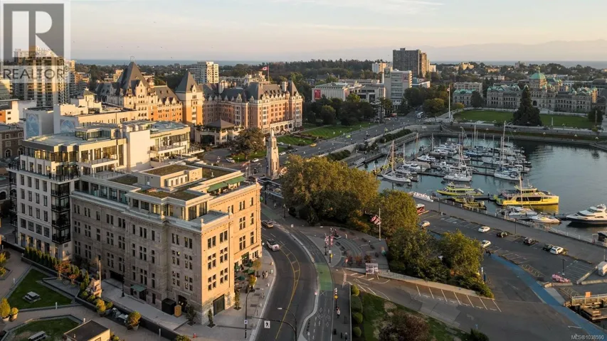 501 888 Government St, Victoria, British Columbia V8W0G5