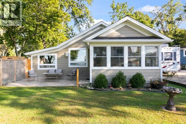 864 Lawrence DRIVE, Colchester, Ontario N0R1G0