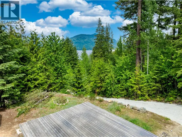 3950 Short Road, Eagle Bay, British Columbia V0E1T0