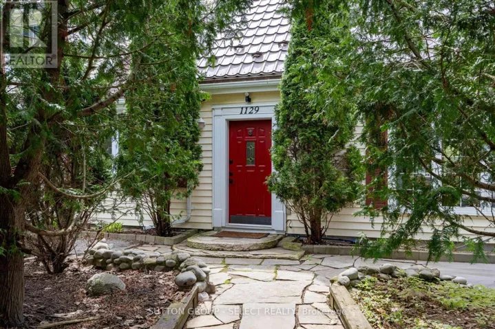 1129 SUNNINGDALE ROAD E, London North (North C), Ontario N5X4B1