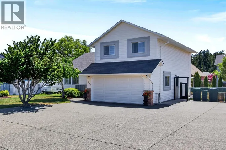 1377 Ocean View Ave, Comox, British Columbia V9M3R2