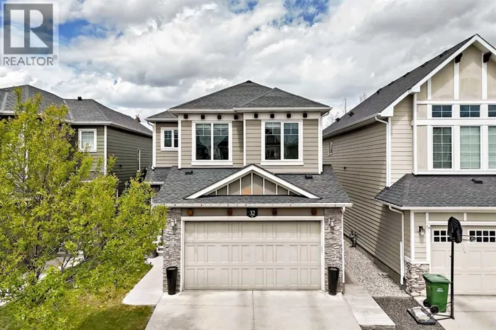 32 Westmore Place SW, Calgary, Alberta T3H0Z2