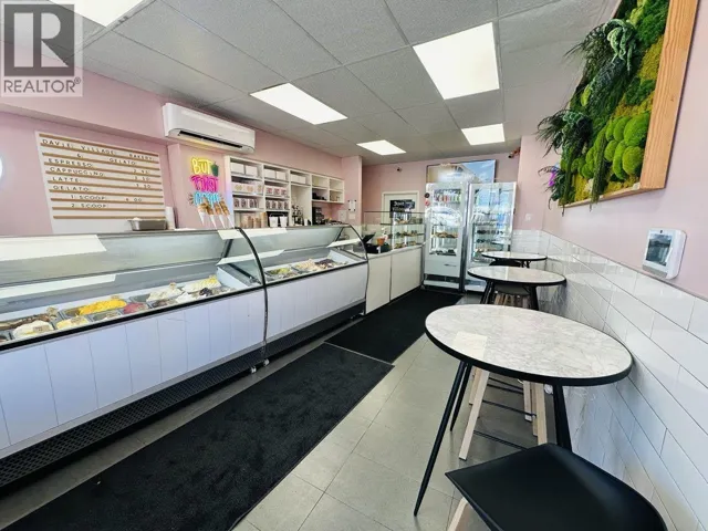 1216 DAVIE STREET, Vancouver, British Columbia V6E1N3