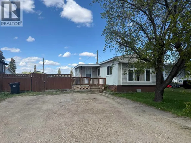 120 3 Avenue SW, Falher, Alberta T0H1M0