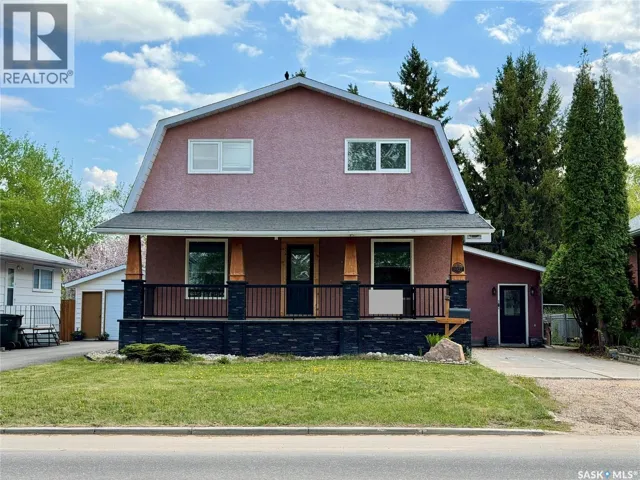 1027 4th STREET E, Prince Albert, Saskatchewan S6V0L1