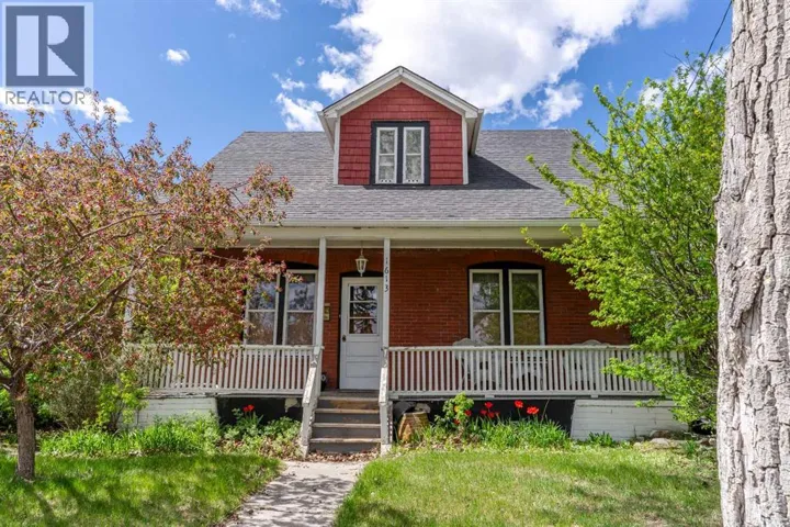 1613 17A Street SE, Calgary, Alberta T2G3W8