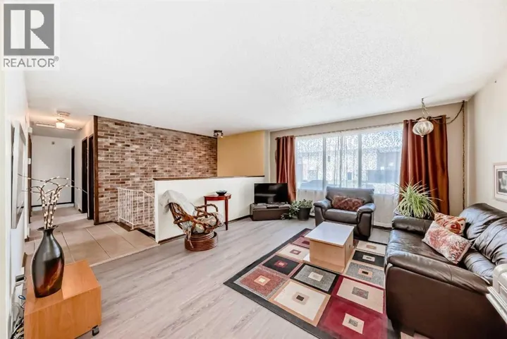 5539 Dalhart Road NW, Calgary, Alberta T3A1S3