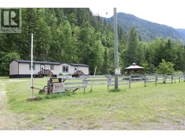 3015 6 Highway, Nakusp, British Columbia V0G1R1