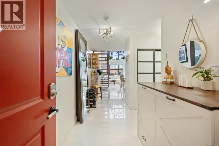 305 648 Herald St, Victoria, British Columbia V8W1S7