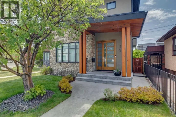 2707 1 Avenue NW, Calgary, Alberta T2N0C7