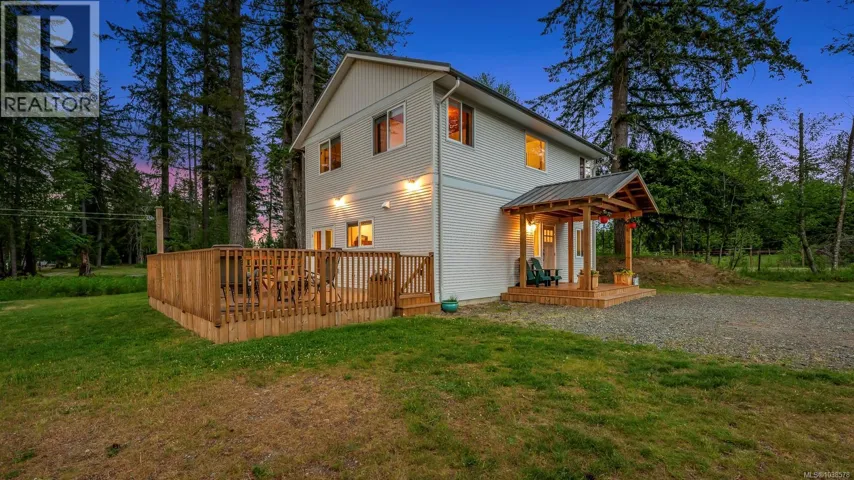 2056 Spike Rd, Courtenay, British Columbia V9J1N5
