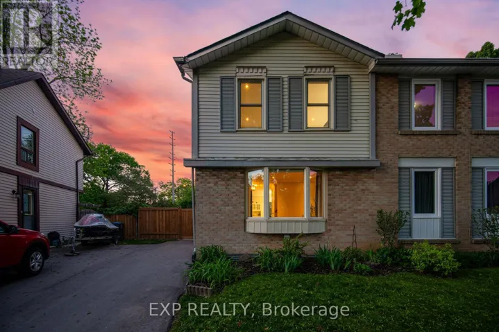 678 GREEN MEADOW CRESCENT, Mississauga (Mississauga Valleys), Ontario L5A2V2