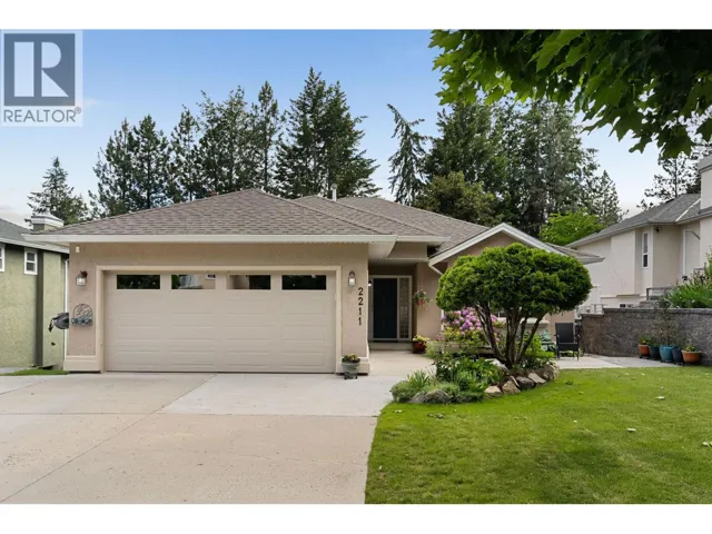 2211 Shannon Woods Place, West Kelowna, British Columbia V4T2L9