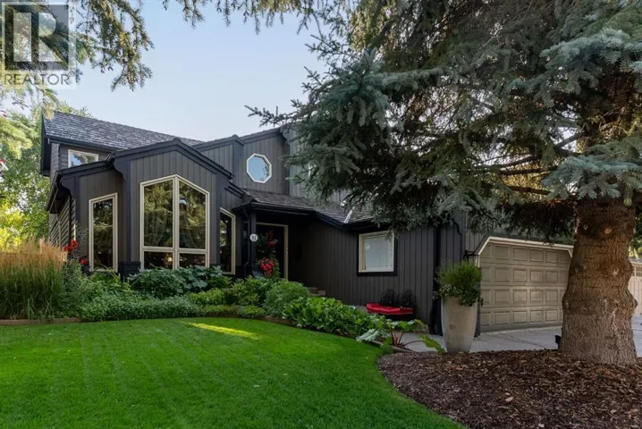 51 Woodridge Close SW, Calgary, Alberta T2W5M2