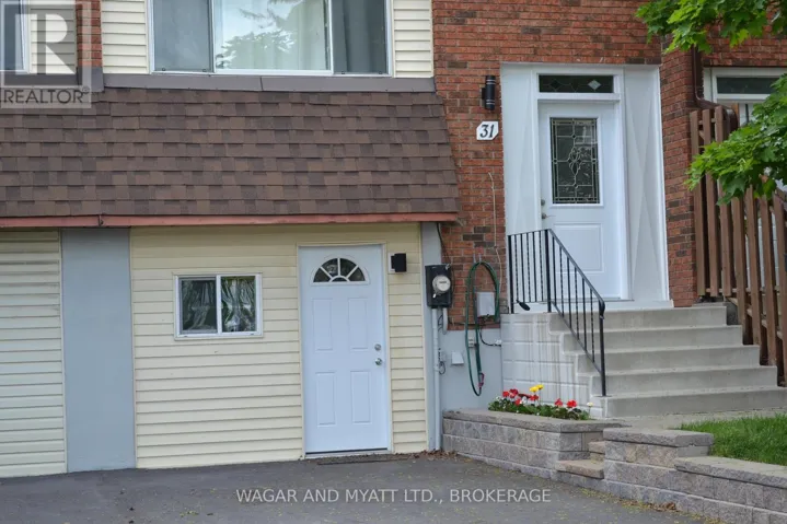 31 MEADOW LANE, Greater Napanee (Greater Napanee), Ontario K7R3R8