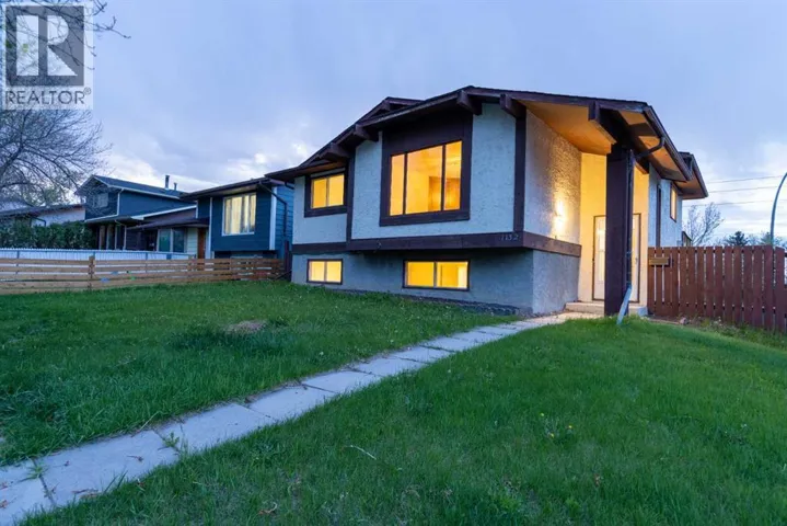 1132 Berkley Drive NW, Calgary, Alberta t3k1e4