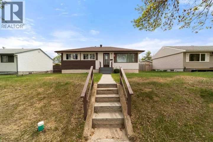 5805 48A Avenue, Camrose, Alberta T4V0L4