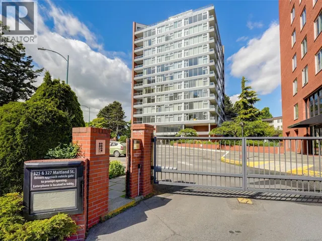 501 327 Maitland St, Victoria, British Columbia V9A7G7