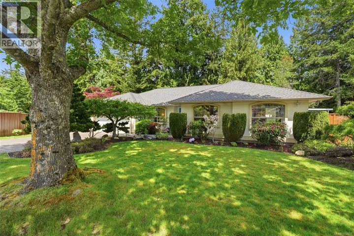 541 Tyee Cres, Qualicum Beach, British Columbia V9K1B1