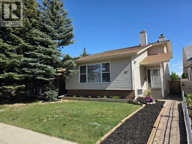 67 Deersaxon Circle SE, Calgary, Alberta T2J6R5