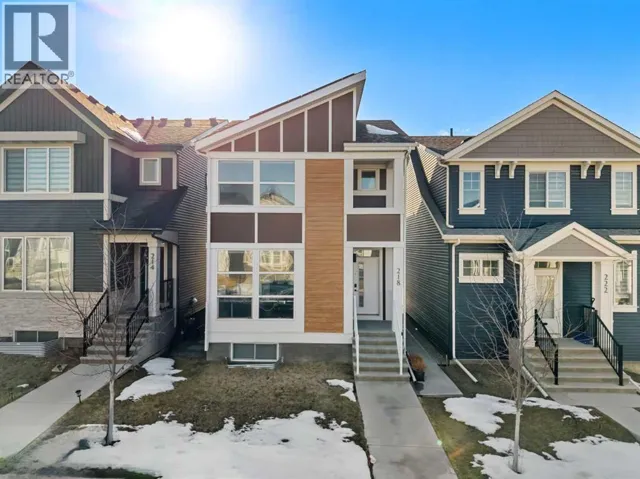 218 Aquila Way NW, Calgary, Alberta T3R1Z8