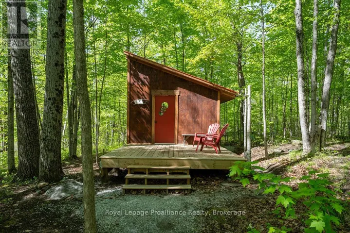 1633 BREWER ROAD, Frontenac (Frontenac Centre), Ontario K0H1P0