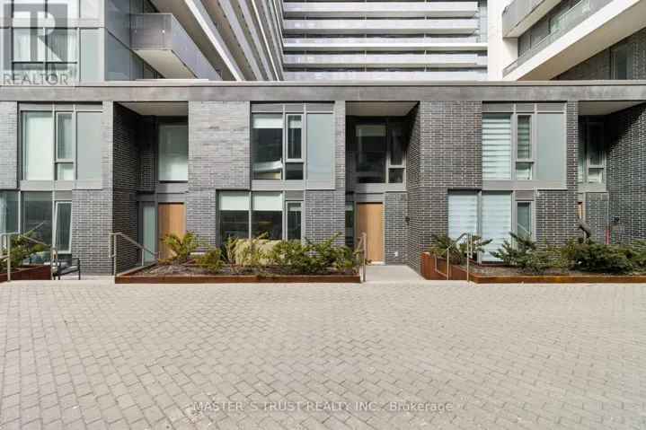 TH109 - 160 FLEMINGTON ROAD E, Toronto (Yorkdale-Glen Park), Ontario M6A0A9