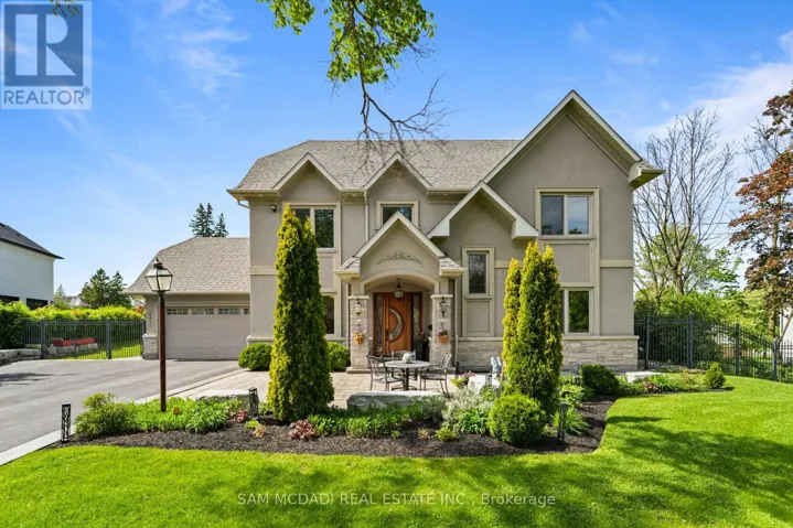 2411 THORN LODGE DRIVE, Mississauga (Sheridan), Ontario L5K1K8