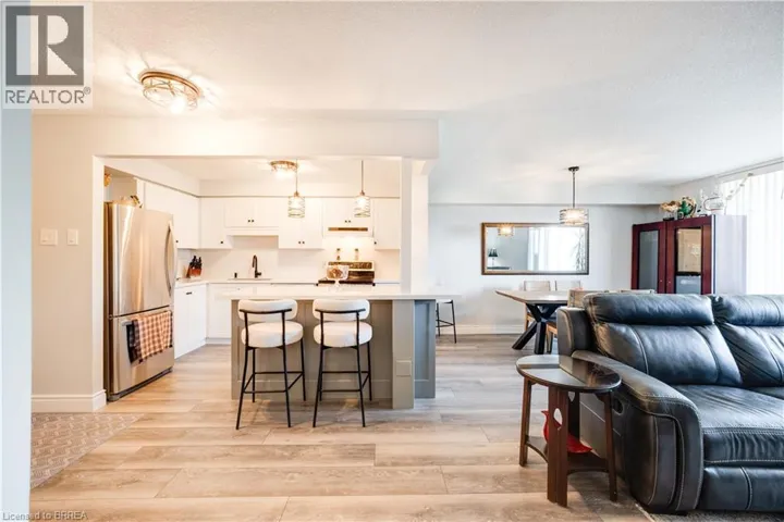 9 BONHEUR Court Unit# 401, Brantford, Ontario N3P1Z5