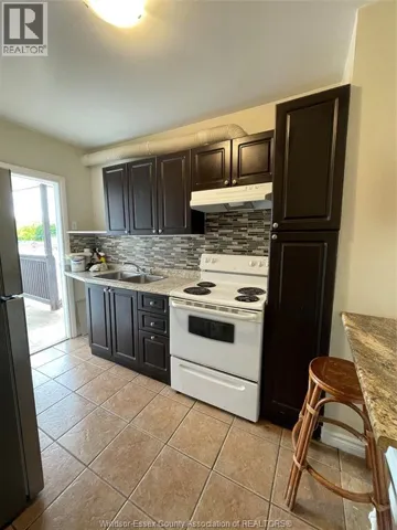 2329 PILLETTE Unit# 2, Windsor, Ontario N8W1K8