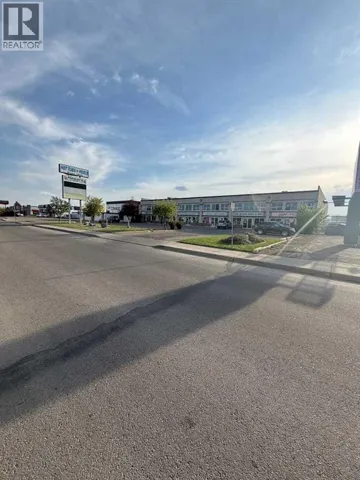 2 & 3, 6782 50 Avenue, Red Deer, Alberta T4N3W7