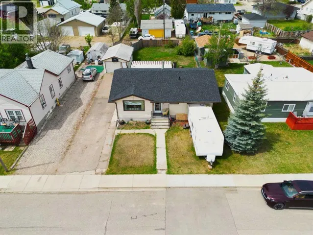 314 Bruce Avenue, Carbon, Alberta T0M0L0