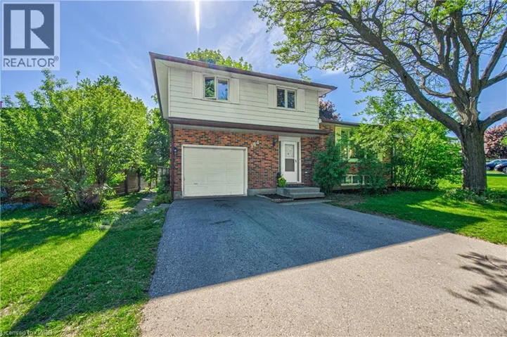 164 WHITE PINE Crescent, Waterloo, Ontario N2V1C1
