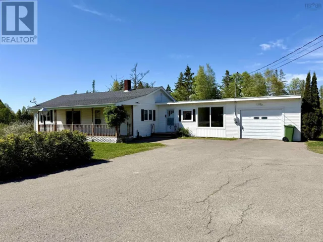 897 6 Highway, East Amherst, Nova Scotia B4H3Y2