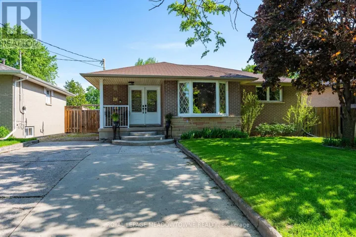 26 MOULTREY CRESCENT, Halton Hills (Georgetown), Ontario L7G4N5