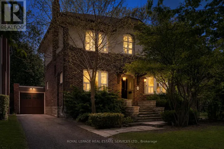 202 DINNICK CRESCENT, Toronto (Lawrence Park South), Ontario M4N1M3