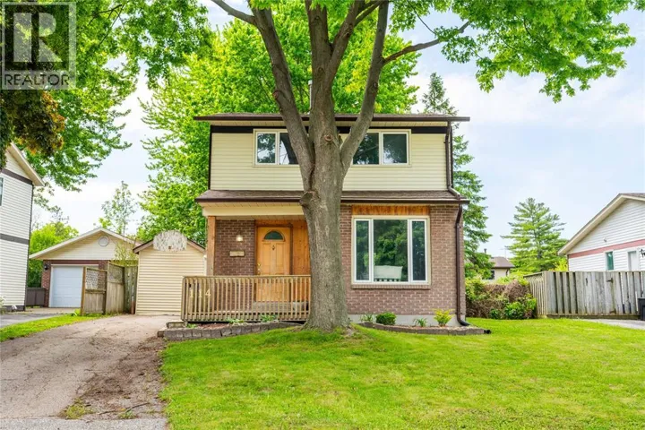 114 MAPLESTONE AVENUE, Sarnia, Ontario N7S4X2