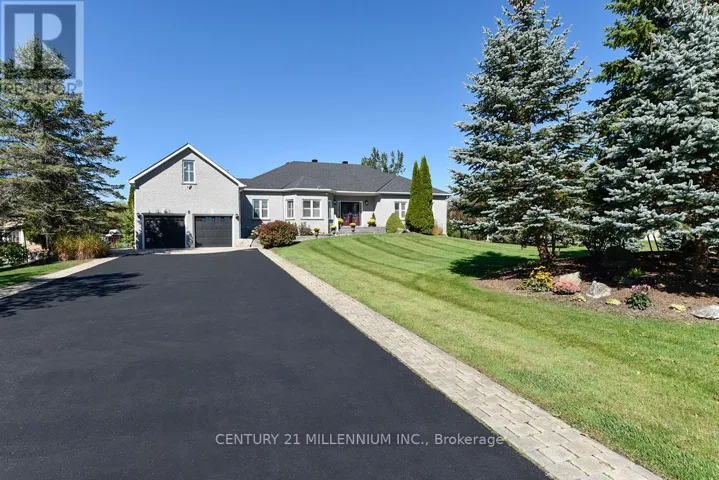 8 CASTLEWOOD COURT, Caledon, Ontario L7K0C1