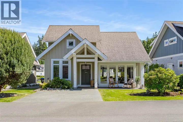 15 5251 Island Hwy W, Qualicum Beach, British Columbia V9K2C1
