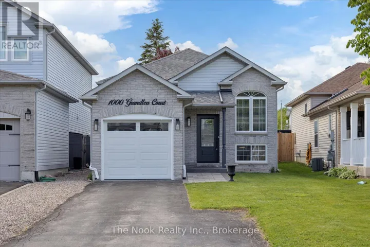 1000 GRANDLEA COURT, Oshawa (Pinecrest), Ontario L1K2N1